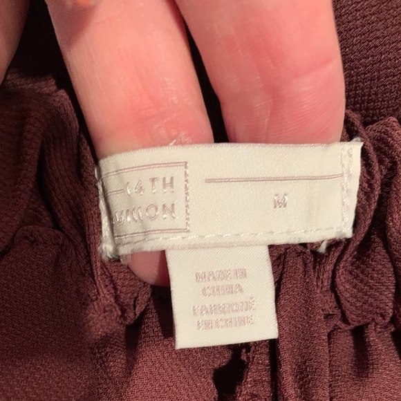 14th & Union Straight Leg Pull On Pants Medium Burgundy NWT - Picture 4 of 7